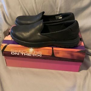 EUC wore 1x skechers on the go air cooled goga mat slip on shoes in black 6.5